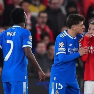 开云体育线上网站-维尼修斯法？不让球员捂嘴说话？这一条真的有难度